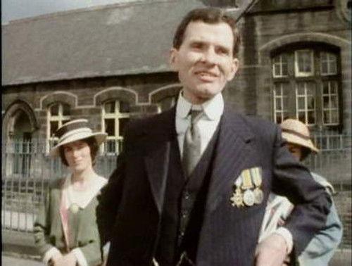 When the Boat Comes In Season 1 Episode 6 - Empire Day on the Slag Heap