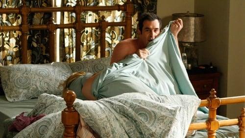 Modern Family Season 2 Episode 13 - Caught in the Act