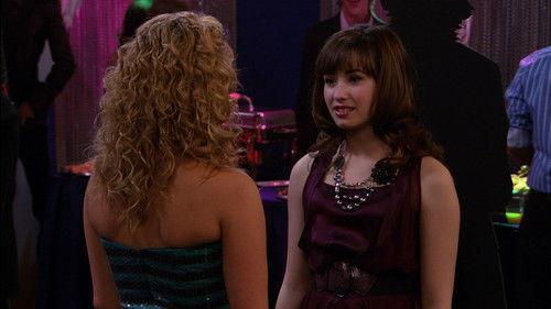 Sonny with a Chance Season 1 Episode 6 - Three's Not Company