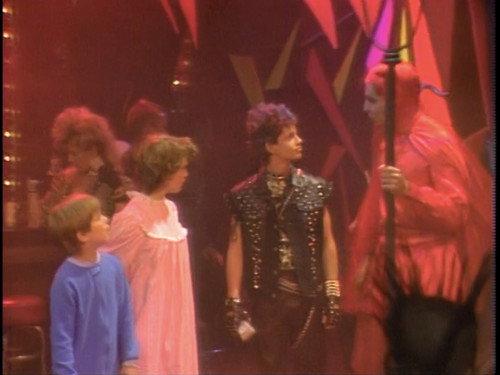 Growing Pains Season 1 Episode 7 - Weekend Fantasy
