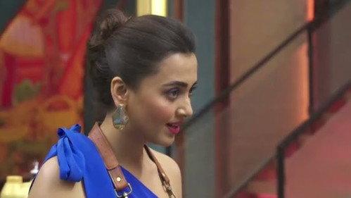 Celebrity MasterChef India Season 1 Episode 33 - Wheel of Fortune Pair Challenge By Chef Ajay Chopra - Part 2