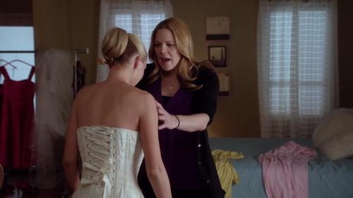 In Plain Sight Season 4 Episode 13 - Something Borrowed, Something Blew Up