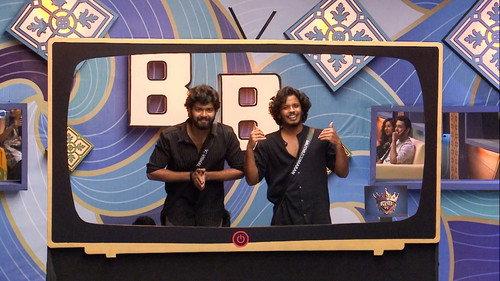 Bigg Boss Season 8 Episode 11 - Day 10: King TV vs Queen TV