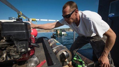 Bering Sea Gold Season 10 Episode 4 - Over The Line