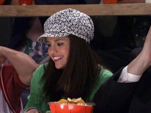Wizards of Waverly Place Season 1 Episode 16 - Alex  in the Middle
