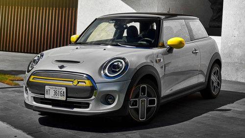 MotorWeek Season 40 Episode 7 - Mini Cooper S E