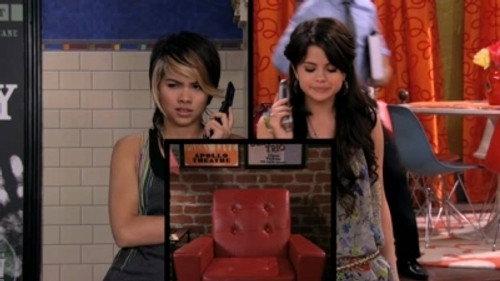Wizards of Waverly Place Season 3 Episode 13 - Eat to the Beat