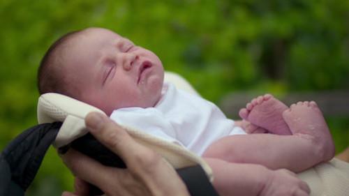 Babies Season 1 Episode 5 - Sleep