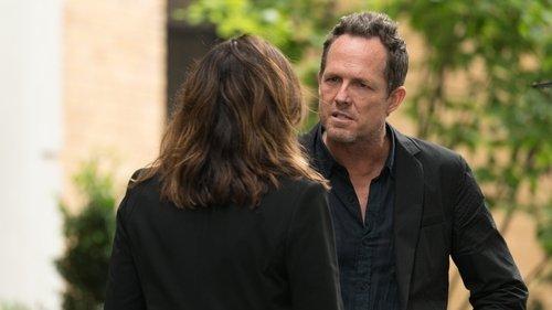 Law & Order: Special Victims Unit Season 19 Episode 2 - Mood