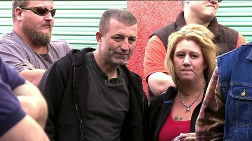 Storage Hunters Season 1 Episode 1 - Bloody Battle