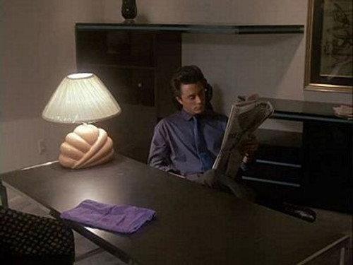 Miami Vice Season 3 Episode 18 - Lend Me an Ear