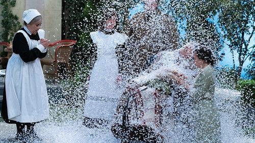 The Goes Wrong Show Season 2 Episode 1 - Summer Once Again