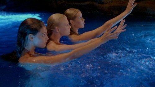 H2O: Just Add Water Season 2 Episode 1 - Stormy Weather