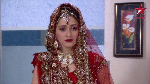Ek Hasina Thi Season 7 Episode 19 - Dayal Briefs The Fake Priest