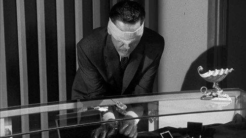 Perry Mason Season 4 Episode 19 - The Case of the Blind Man's Bluff