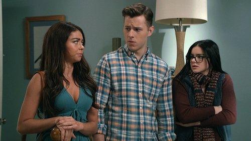 Modern Family Season 11 Episode 2 - Snapped