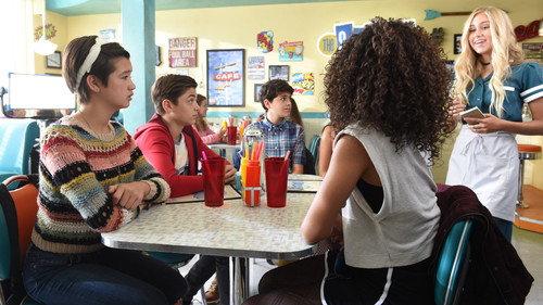 undefined Season 2 Episode 1 - Hey, Who Wants Pizza?