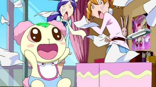Fresh Precure! Season 1 Episode 4 - Chiffon Is a Lost Child? The Town Is in an Uproar!!