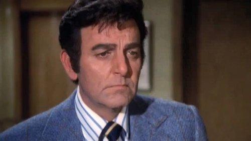 Mannix Season 7 Episode 18 - Walk a Double Line