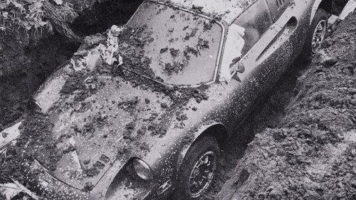 Auto/Biography Season 1 Episode 1 - The Case of the Buried Dino