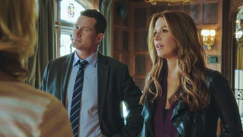 Unforgettable Season 2 Episode 6 - Line Up or Shut Up