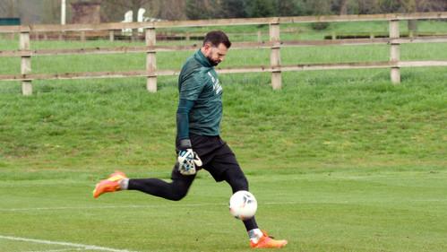 Welcome to Wrexham Season 2 Episode 9 - Glove Triangle