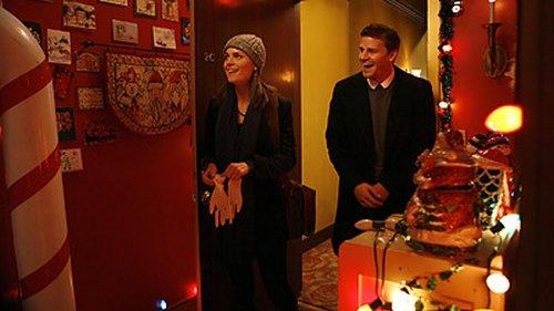 undefined Season 3 Episode 9 - The Santa in the Slush