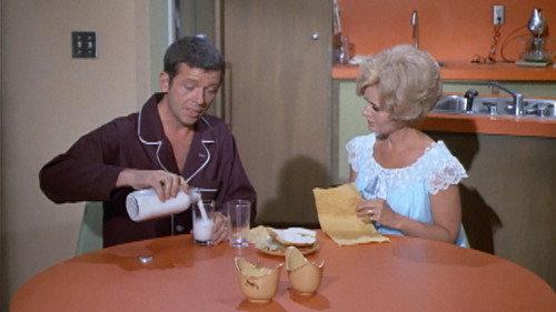 The Brady Bunch Season 1 Episode 2 - Dear Libby