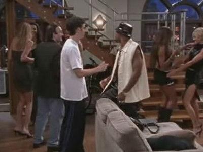 Off Centre Season 1 Episode 4 - Trust Me or Don't Trust Me