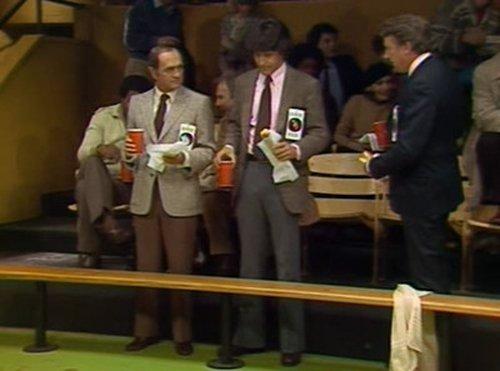 Newhart Season 1 Episode 17 - A View from the Bench