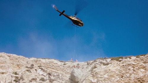 CHiPs Season 4 Episode 6 - The Great 5K Star Race and Boulder Wrap Party (2)