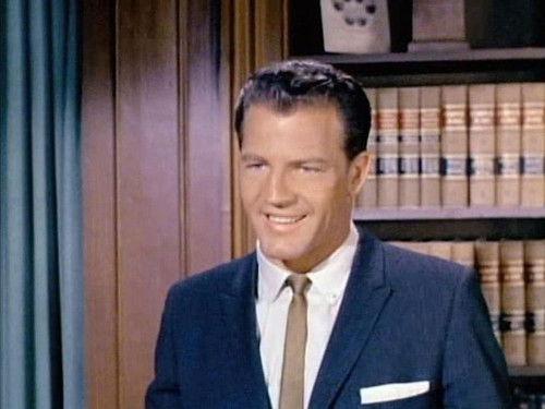 Hazel Season 3 Episode 15 - Hazel and the Halfback