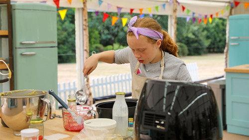 Junior Bake Off Season 8 Episode 5 - Pastry Day 1