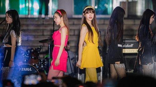 Background image for Throwaway Entertainment (4)