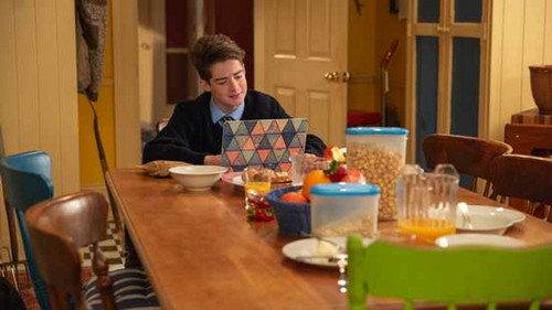 Drop Dead Weird Season 2 Episode 12 - The Cold War