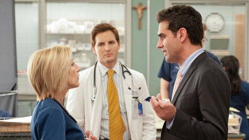 Nurse Jackie Season 4 Episode 10 - Handle Your Scandal