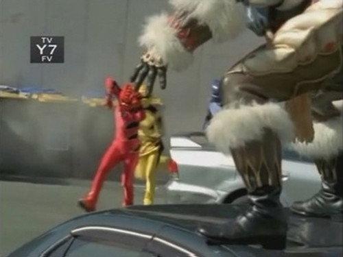 Power Rangers Season 16 Episode 16 - Friends Don't Fade Away