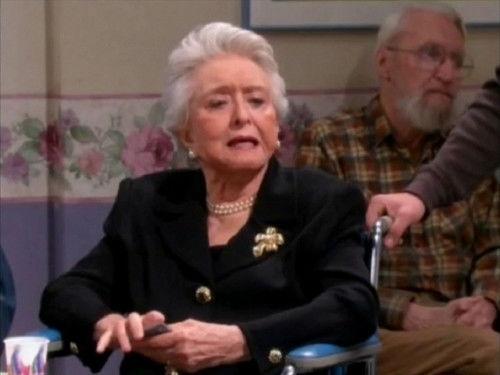 Whoopi Season 1 Episode 19 - The Squatter