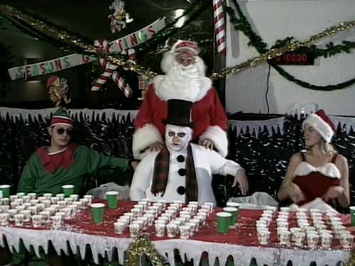 Jackass Season 1 Episode 8 - Santa Colonic