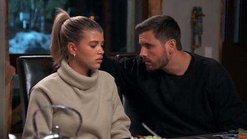 Keeping Up with the Kardashians Season 17 Episode 4 - Three's Company