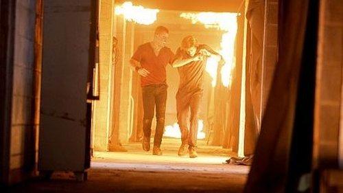 MacGyver Season 1 Episode 3 - Awl