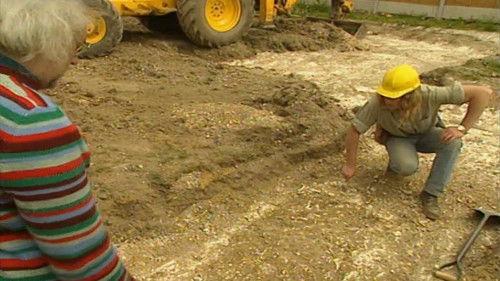 Time Team Season 2 Episode 2 - The Saxon Graves - Winterbourne Gunner, Wiltshire