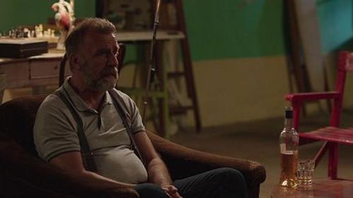 Liberi tutti Season 1 Episode 5 - Cosa c'è sotto?