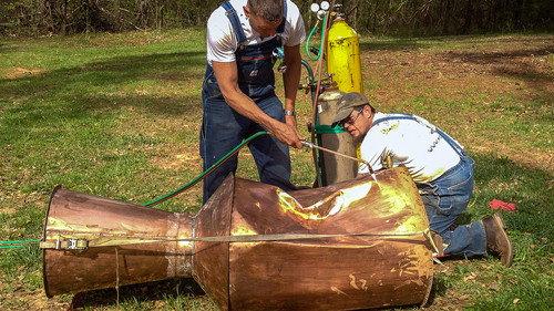 Moonshiners Season 4 Episode 2 - Moonshine Cascade