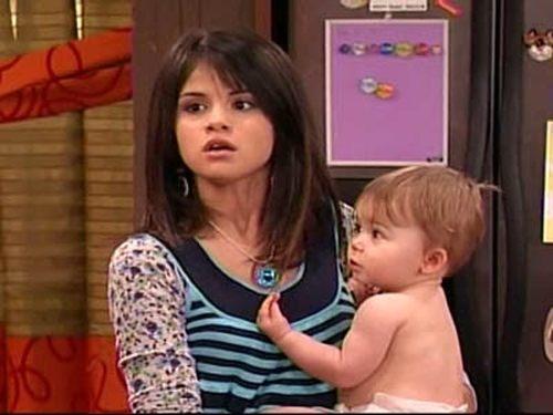 Wizards of Waverly Place Season 2 Episode 10 - Baby Cupid