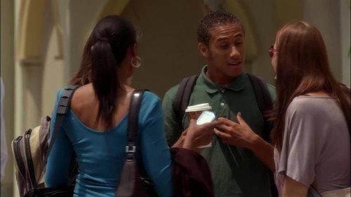 90210 Season 3 Episode 5 - Catch Me If You Cannon
