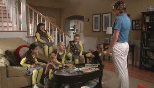 The Neighbors Season 1 Episode 21 - Mo Purses Mo Money Mo Problems