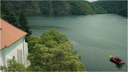 Pod hladinou Season 2 Episode 4 - Episode 4