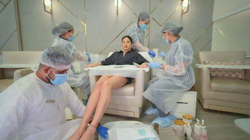 Fabulous Lives of Bollywood Wives Season 2 Episode 7 - Face Lifts & FacePalms