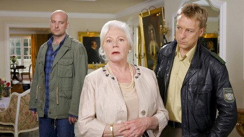 Die Rosenheim-Cops Season 11 Episode 10 - Ein Testament kommt selten allein